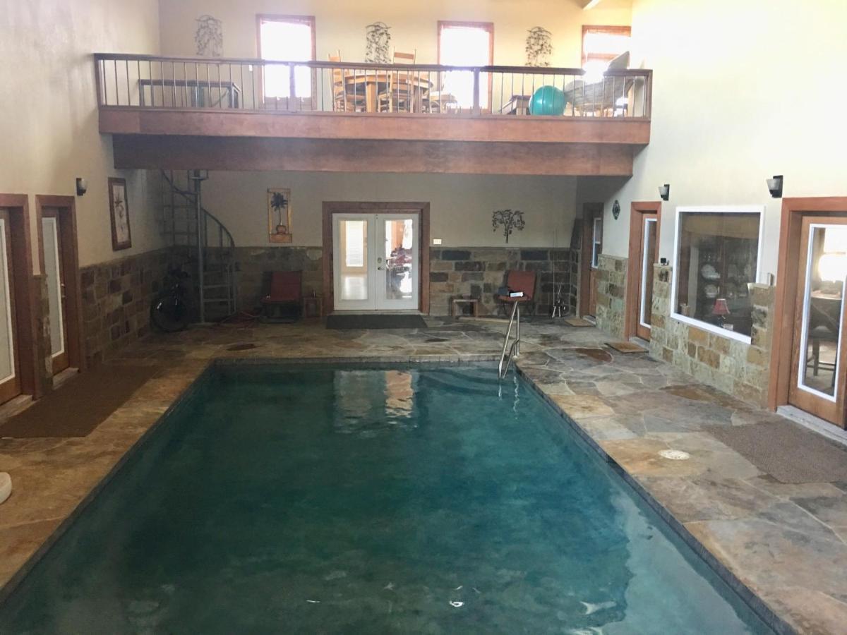 The Perry Riverhouse Бастроп Экстерьер фото