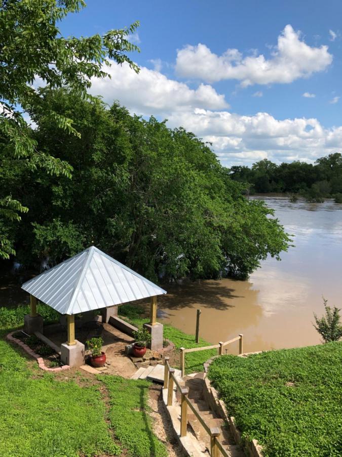 The Perry Riverhouse Бастроп Экстерьер фото